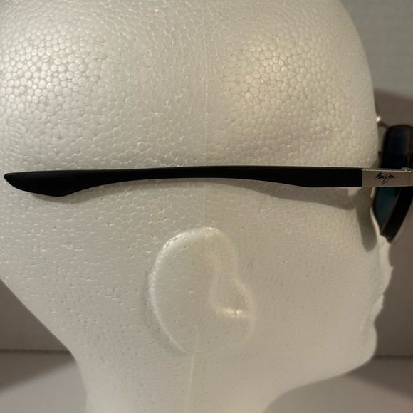 Maui Jim Red and Black Sunglasses Authentic - Picture 4 of 9